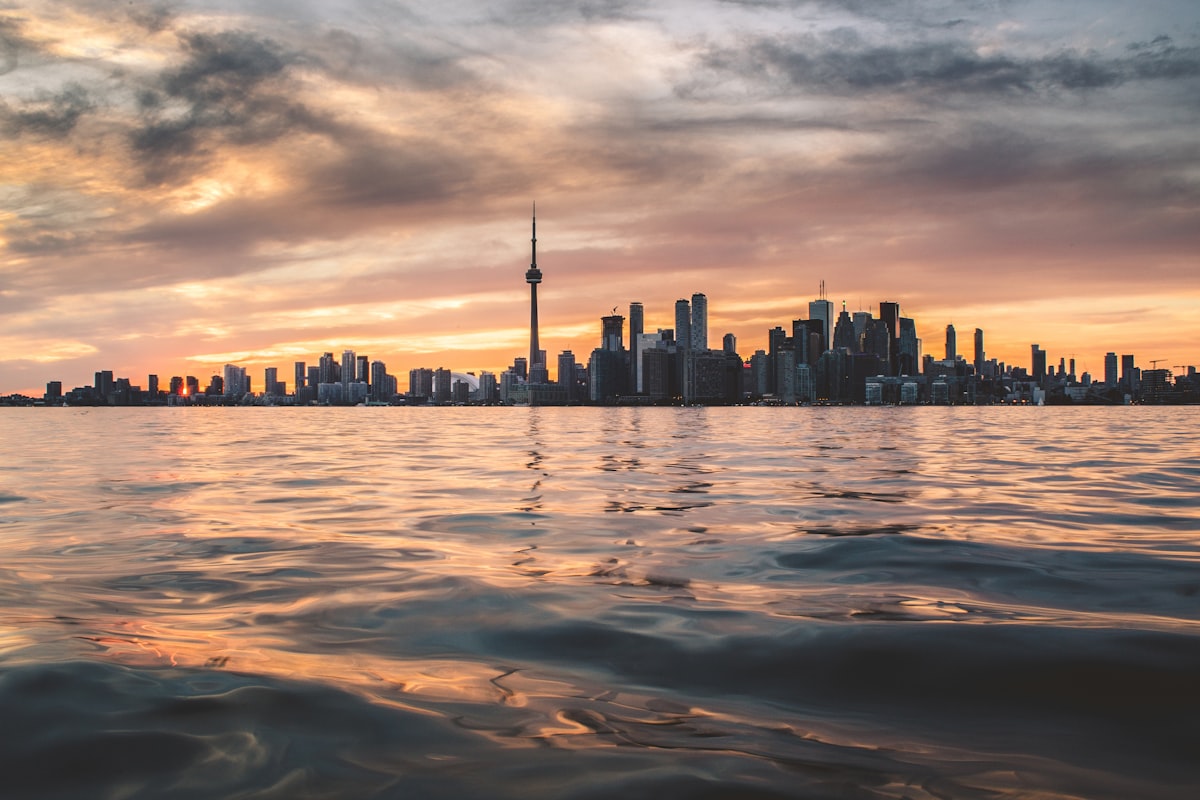 Best Hotels in Toronto: Luxury Stays by Neighborhood