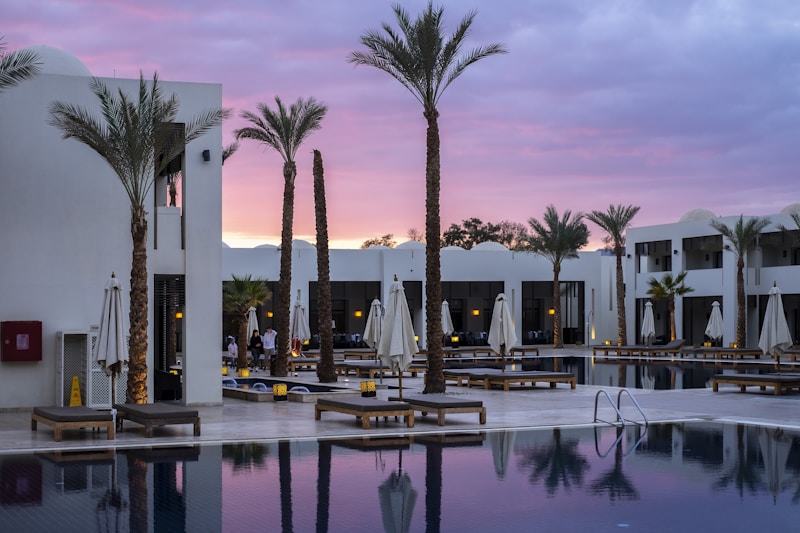 Last-Minute Luxury Hotel Deals: How to Book 4 and 5-Star Hotels for Less